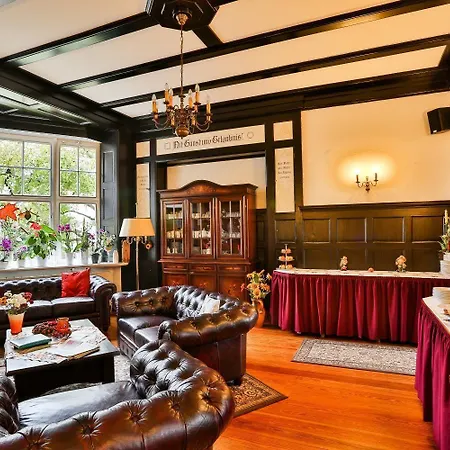 卡蒙兹别墅潘森酒店 酒店 居斯特罗