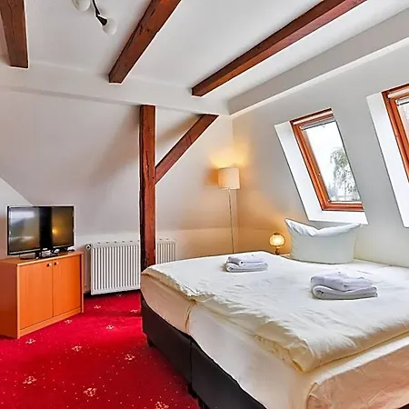 & Camenz Hotel