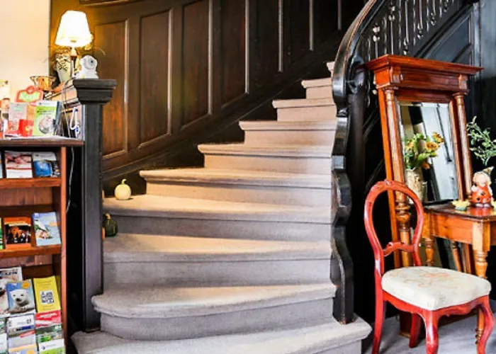 卡蒙兹别墅潘森酒店 3*