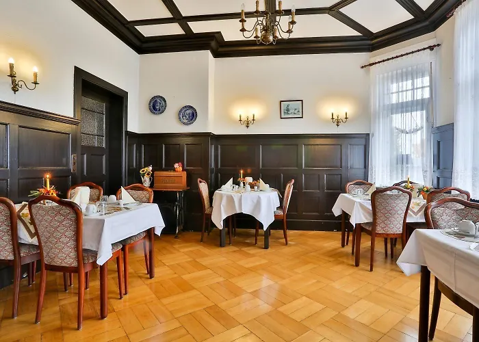 卡蒙兹别墅潘森酒店 酒店